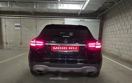 Mercedes-Benz GLA, 2017 год, 1 890 000 рублей, 4 фотография