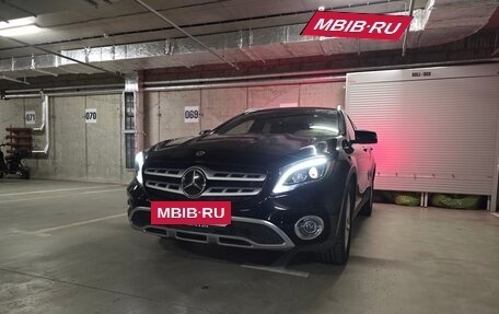 Mercedes-Benz GLA, 2017 год, 1 890 000 рублей, 7 фотография