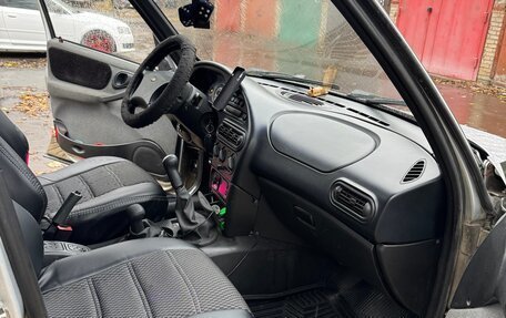 Chevrolet Niva I рестайлинг, 2005 год, 390 000 рублей, 22 фотография