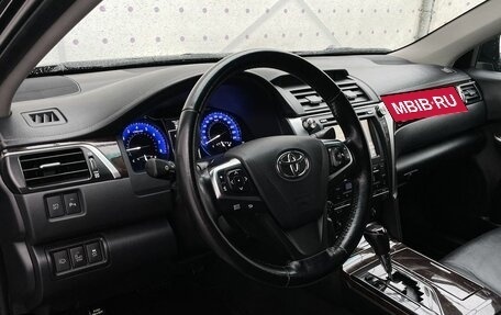 Toyota Camry, 2014 год, 1 890 000 рублей, 15 фотография