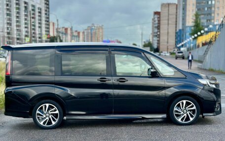 Honda Stepwgn IV, 2019 год, 2 490 000 рублей, 5 фотография