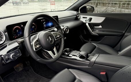 Mercedes-Benz A-Класс, 2022 год, 2 440 000 рублей, 8 фотография