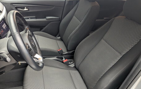 KIA Rio IV, 2020 год, 1 430 000 рублей, 20 фотография