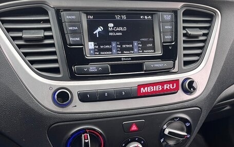 Hyundai Solaris II рестайлинг, 2018 год, 750 000 рублей, 20 фотография