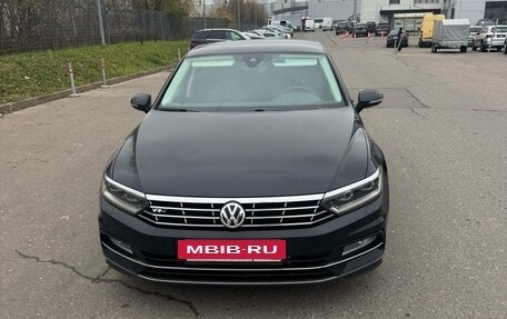 Volkswagen Passat B8 рестайлинг, 2018 год, 2 470 000 рублей, 2 фотография