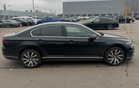 Volkswagen Passat B8 рестайлинг, 2018 год, 2 470 000 рублей, 5 фотография