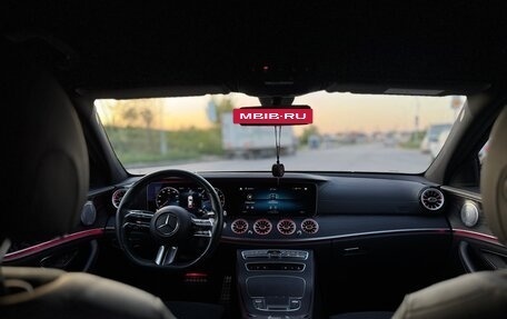 Mercedes-Benz E-Класс, 2021 год, 4 400 000 рублей, 10 фотография