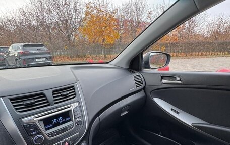 Hyundai Solaris II рестайлинг, 2016 год, 1 250 000 рублей, 13 фотография