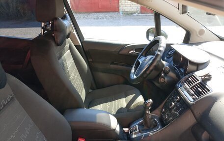 Opel Meriva, 2011 год, 555 000 рублей, 10 фотография