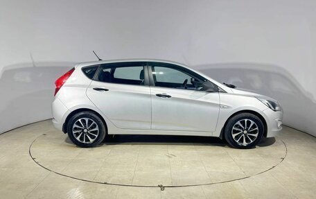 Hyundai Solaris II рестайлинг, 2015 год, 990 000 рублей, 5 фотография