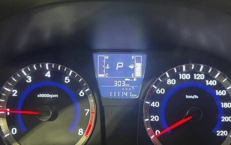 Hyundai Solaris II рестайлинг, 2015 год, 990 000 рублей, 11 фотография