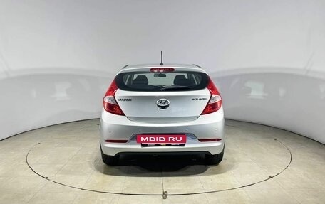 Hyundai Solaris II рестайлинг, 2015 год, 990 000 рублей, 7 фотография