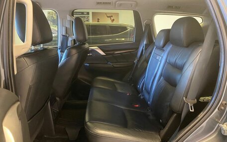 Mitsubishi Pajero Sport III рестайлинг, 2019 год, 2 800 000 рублей, 9 фотография