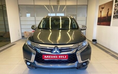 Mitsubishi Pajero Sport III рестайлинг, 2019 год, 2 800 000 рублей, 2 фотография
