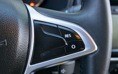 Renault Logan II, 2019 год, 1 349 000 рублей, 18 фотография