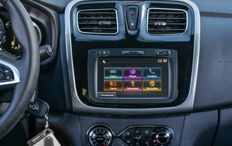 Renault Logan II, 2019 год, 1 349 000 рублей, 16 фотография