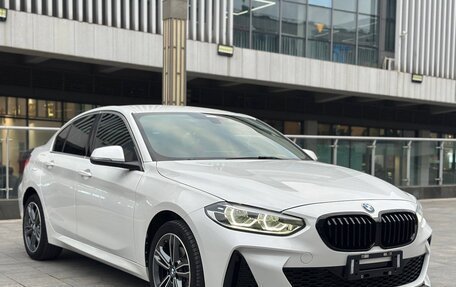 BMW 1 серия, 2022 год, 2 350 000 рублей, 4 фотография