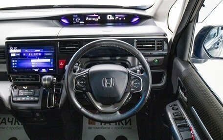 Honda Stepwgn IV, 2019 год, 2 360 000 рублей, 10 фотография