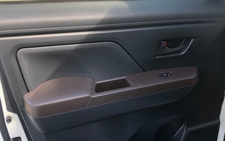 Toyota Roomy I, 2017 год, 1 050 000 рублей, 12 фотография