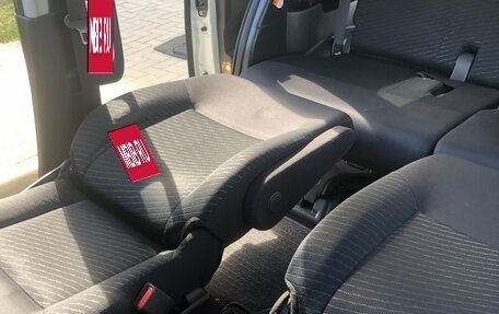 Toyota Roomy I, 2017 год, 1 050 000 рублей, 17 фотография