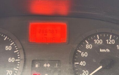 Renault Logan I, 2006 год, 300 000 рублей, 7 фотография