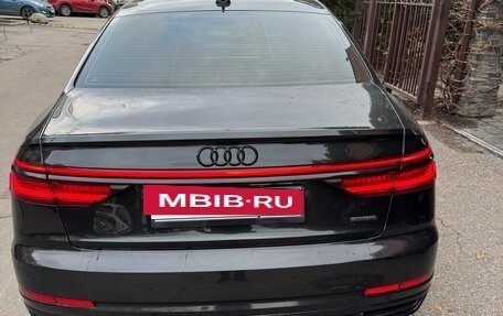 Audi A8, 2018 год, 4 400 000 рублей, 2 фотография