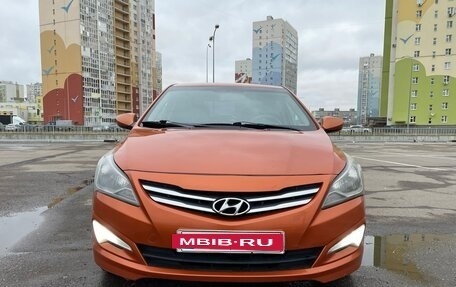 Hyundai Solaris II рестайлинг, 2014 год, 695 000 рублей, 3 фотография