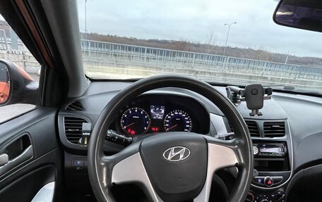 Hyundai Solaris II рестайлинг, 2014 год, 695 000 рублей, 12 фотография