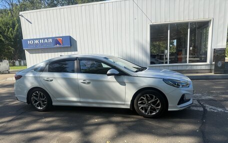 Hyundai Sonata VII, 2018 год, 1 300 000 рублей, 2 фотография