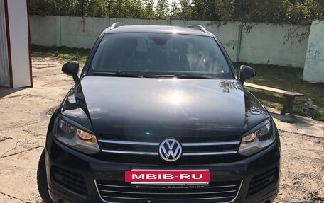 Volkswagen Touareg III, 2010 год, 1 700 000 рублей, 2 фотография