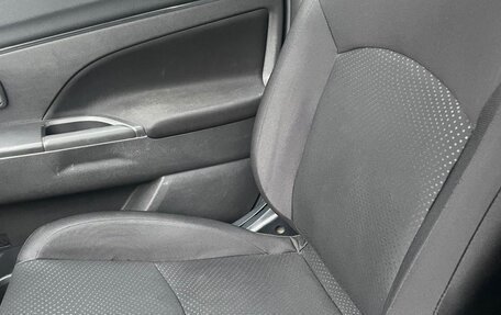 Mitsubishi ASX I рестайлинг, 2015 год, 1 600 000 рублей, 13 фотография