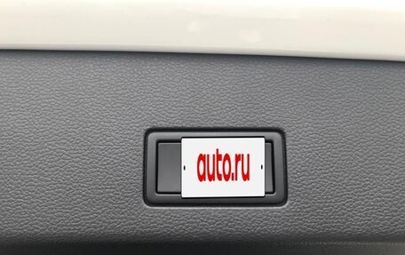 Volkswagen Golf VIII, 2022 год, 1 750 000 рублей, 13 фотография