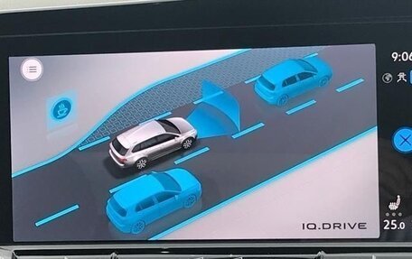 Volkswagen Golf VIII, 2022 год, 1 750 000 рублей, 20 фотография