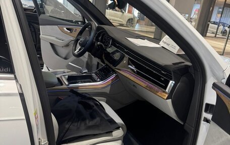 Audi Q7, 2024 год, 13 990 000 рублей, 14 фотография