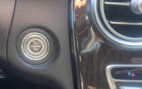 Mercedes-Benz GLC, 2019 год, 3 500 000 рублей, 14 фотография