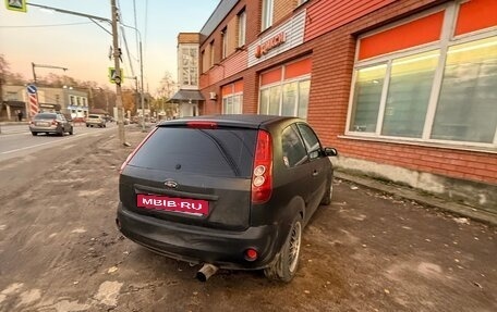 Ford Fiesta, 2007 год, 260 000 рублей, 3 фотография