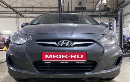 Hyundai Solaris II рестайлинг, 2011 год, 580 000 рублей, 2 фотография