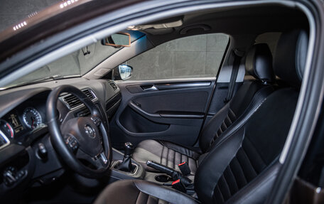 Volkswagen Jetta VI, 2012 год, 870 000 рублей, 12 фотография