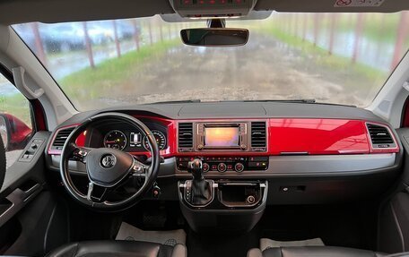 Volkswagen Multivan T6 рестайлинг, 2019 год, 4 854 000 рублей, 5 фотография