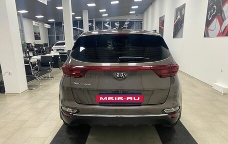 KIA Sportage IV рестайлинг, 2020 год, 2 446 000 рублей, 6 фотография