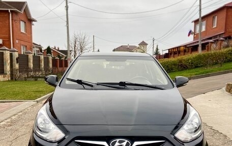 Hyundai Solaris II рестайлинг, 2012 год, 790 000 рублей, 3 фотография