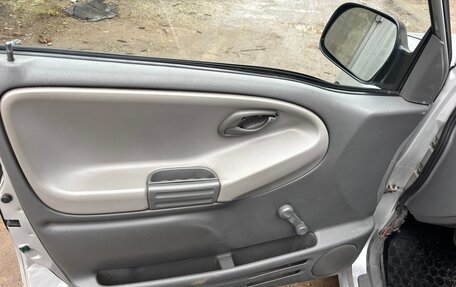 Chevrolet Tracker II, 2003 год, 460 000 рублей, 9 фотография