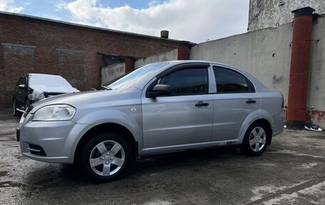 Chevrolet Aveo III, 2010 год, 370 000 рублей, 2 фотография
