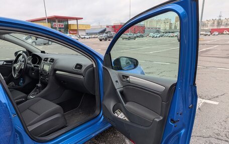 Volkswagen Golf VI, 2010 год, 1 150 000 рублей, 24 фотография