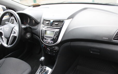 Hyundai Solaris II рестайлинг, 2012 год, 546 000 рублей, 11 фотография