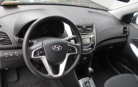 Hyundai Solaris II рестайлинг, 2012 год, 546 000 рублей, 10 фотография