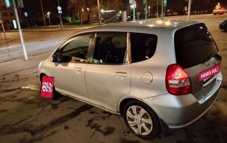 Honda Fit III, 2002 год, 275 000 рублей, 6 фотография