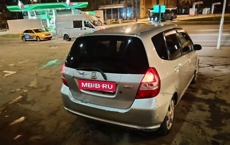 Honda Fit III, 2002 год, 275 000 рублей, 4 фотография