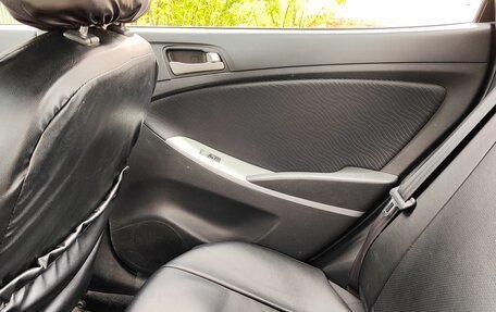 Hyundai Solaris II рестайлинг, 2013 год, 899 000 рублей, 5 фотография