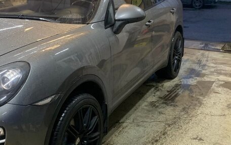 Porsche Cayenne III, 2014 год, 2 550 000 рублей, 28 фотография